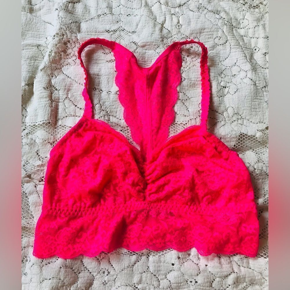 pink by Victoria’s Secret | hot pink lace bralette | size small